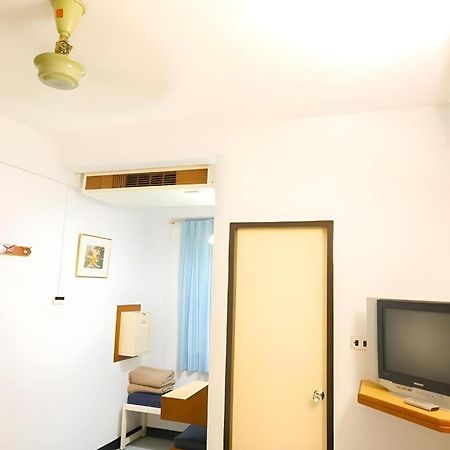 New Siam Guest House Bangkok Exterior photo