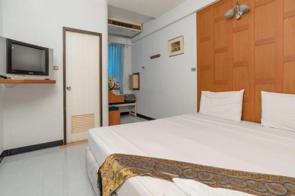 New Siam Guest House Bangkok Exterior photo