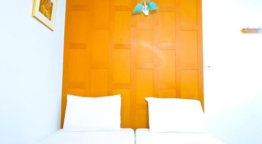 New Siam Guest House Bangkok Exterior photo