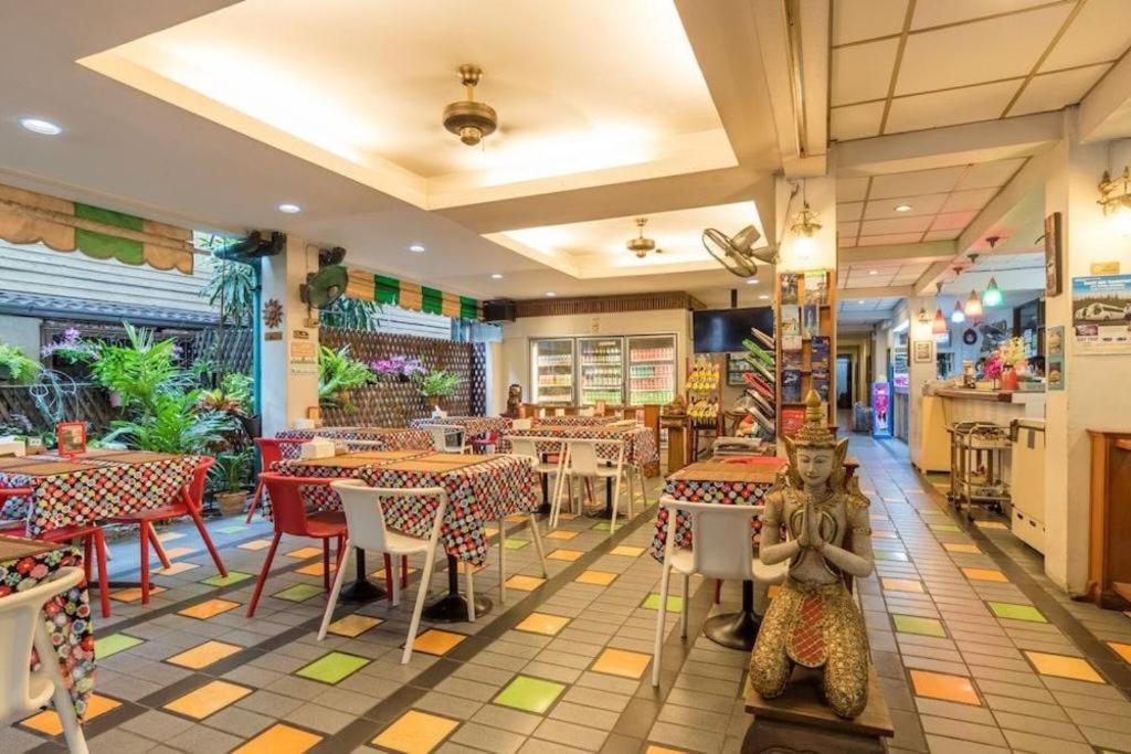 New Siam Guest House Bangkok Exterior photo